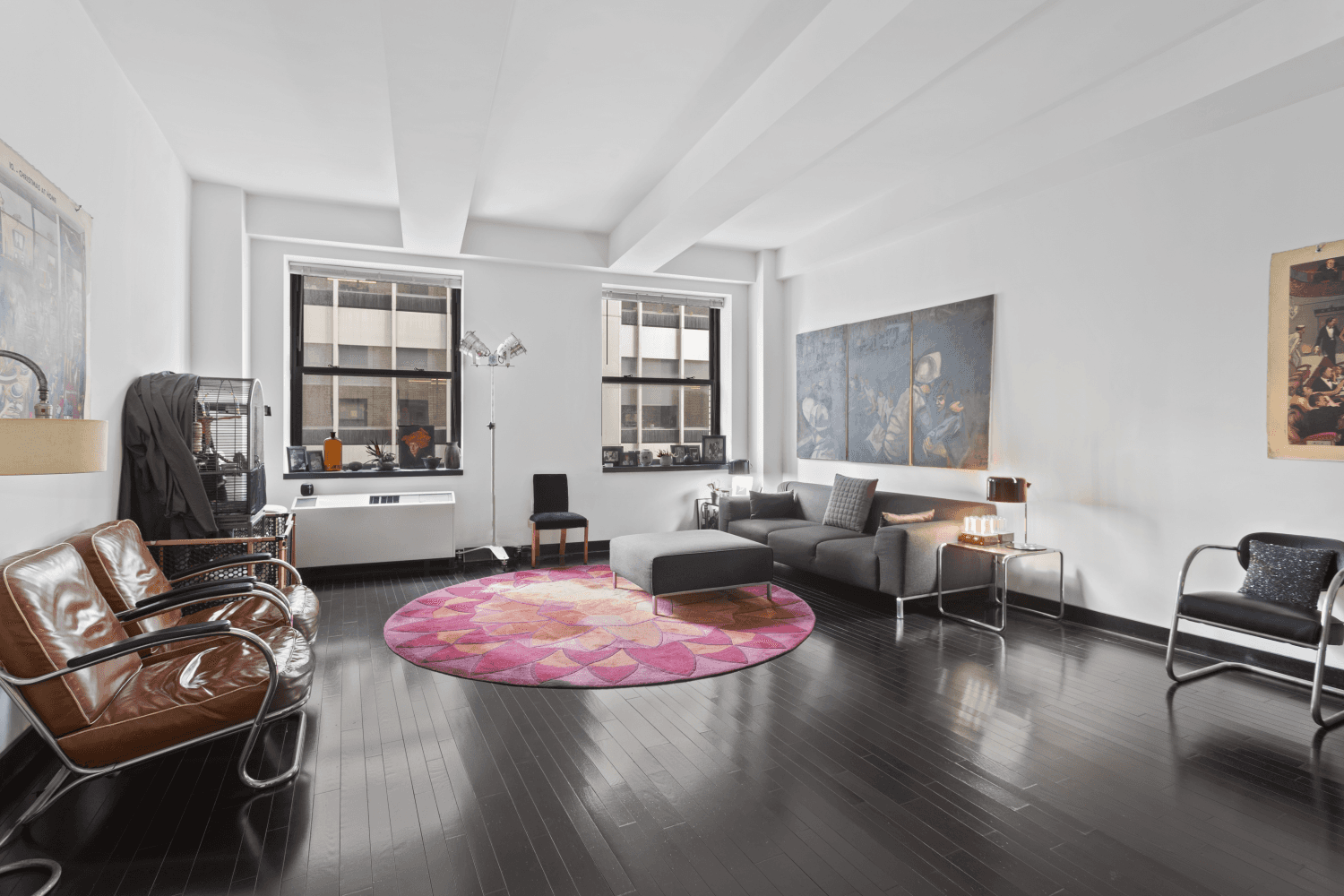 BEAUTIFUL LOFT FULL SERVICE LUXURY DEVELOPMENT condo for rent !