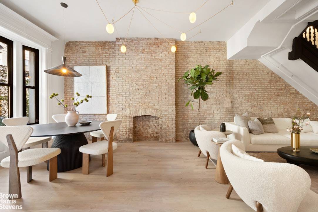 Exquisite, Fully Renovated Limestone Townhouse in Historic Hamilton Heights A tour de force of timeless elegance and modern luxury, 472 West 143rd Street is a restored and fully renovated Gothic ...