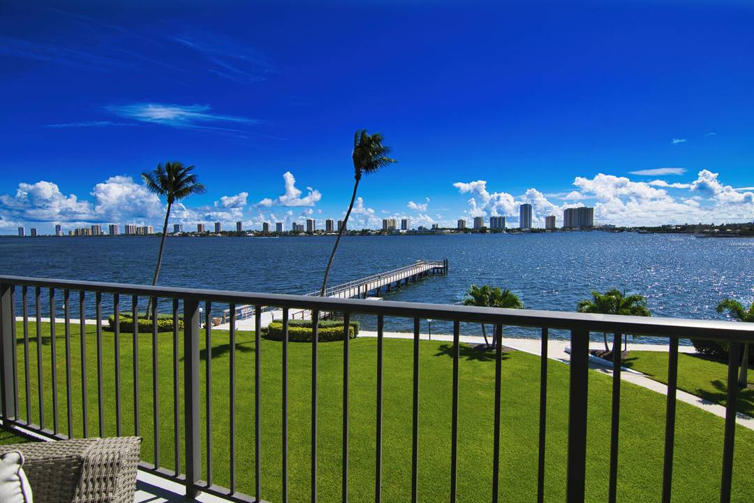 MAGNIFICENT WATER VIEW LARGE WRAP AROUND BALCONY MODERN UPDATED 2BED 2BATH FULLY FURNISHED !
