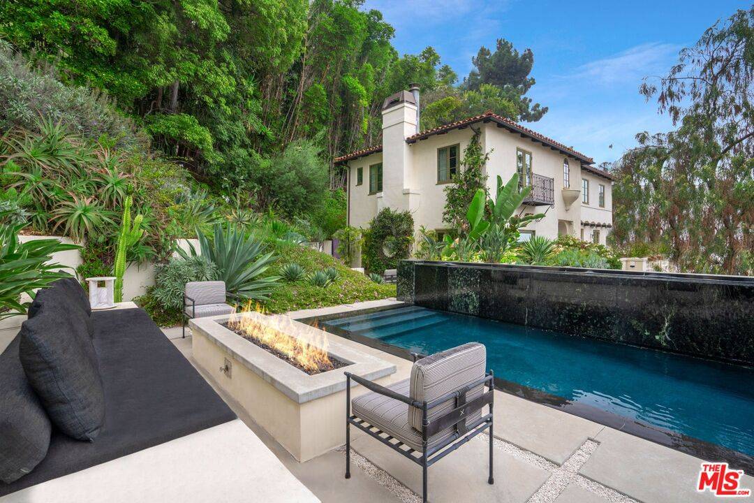 7939 Hillside Ave 4BR Hollywood Hills East La