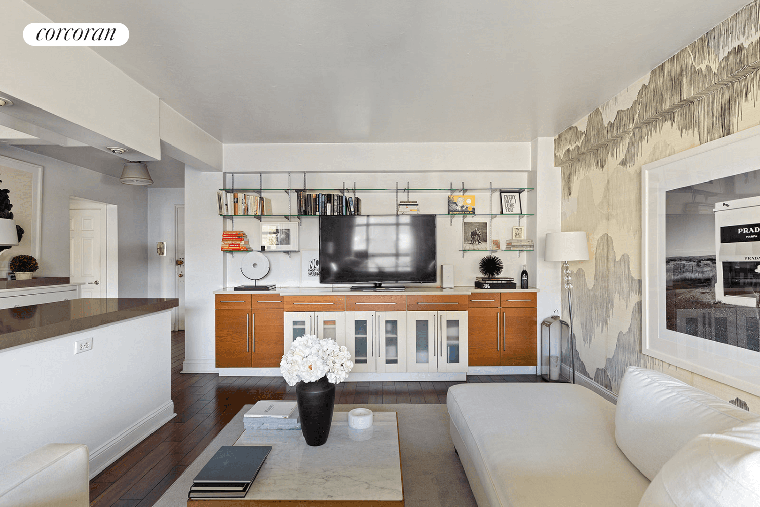 Welcome to this expansive, light filled one bedroom in the heart of Brooklyn Heights on Remsen and Henry Street in a mid century co op.