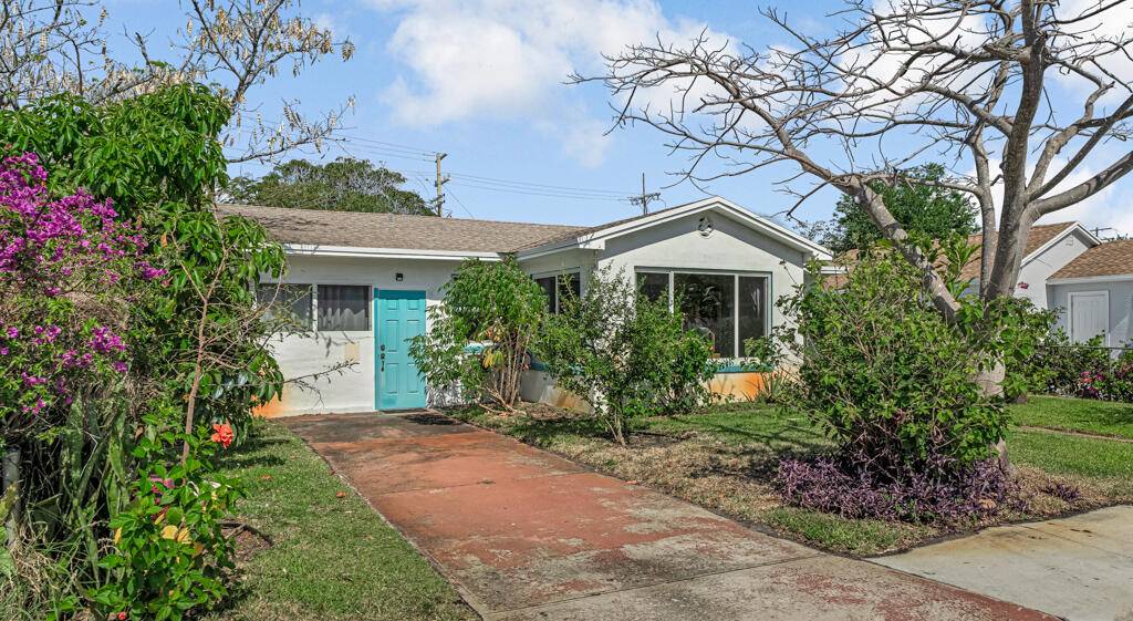 Fully renovated 2 bed, 2 bath home with separate efficiency in desirable Lake Worth Beach, just minutes from downtown and the ocean.