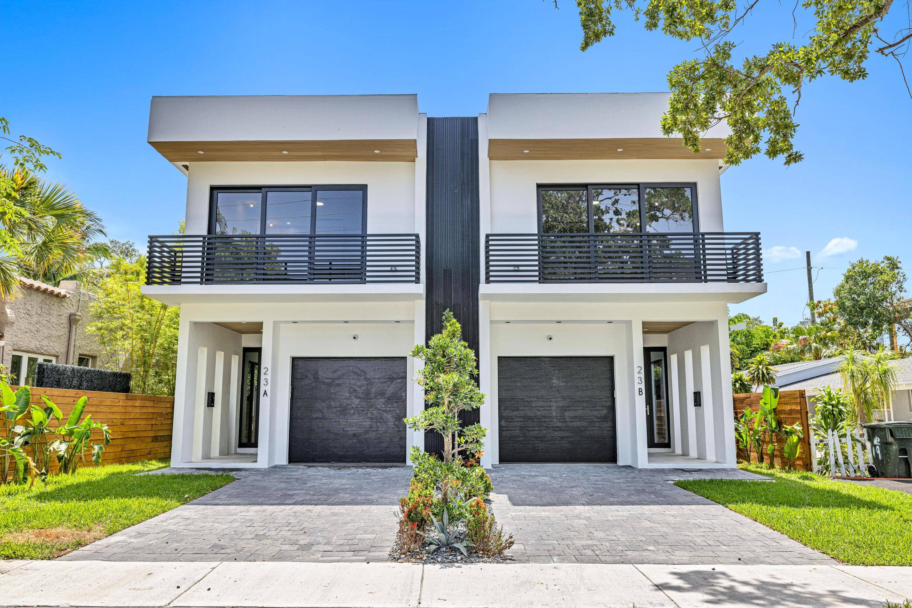 Located in one of the best areas of Fort Lauderdale, just one block from Las Olas Boulevard, this brand new 2025 modern masterpiece defines luxury living.