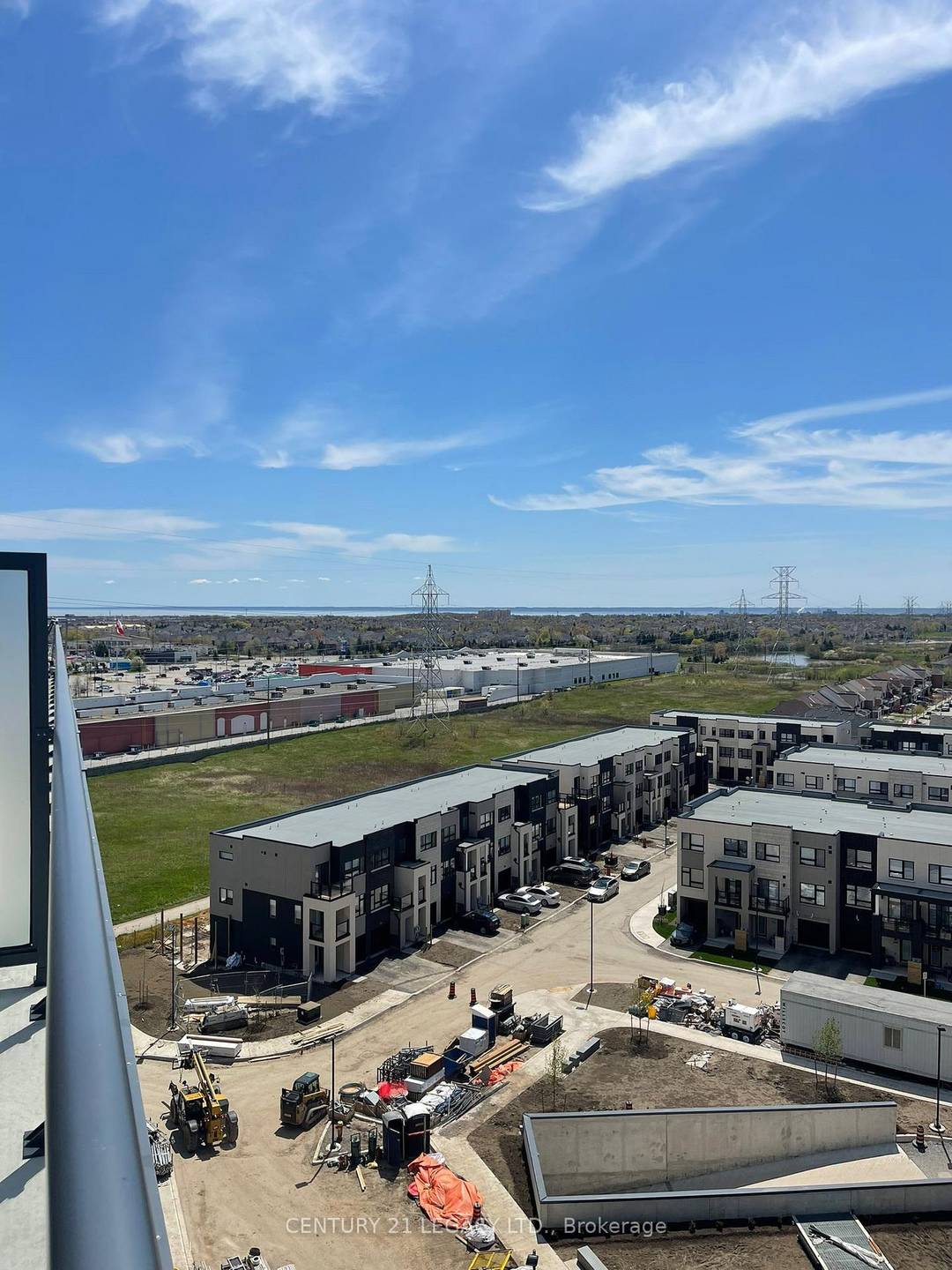 Welcome to this breathtaking very new 1 bedroom condo, experience the ultimate in luxury and convenience.