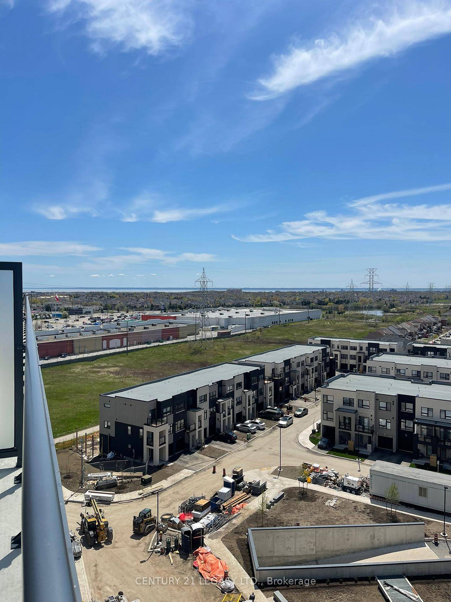 Welcome to this breathtaking very new 1 bedroom condo, experience the ultimate in luxury and convenience.