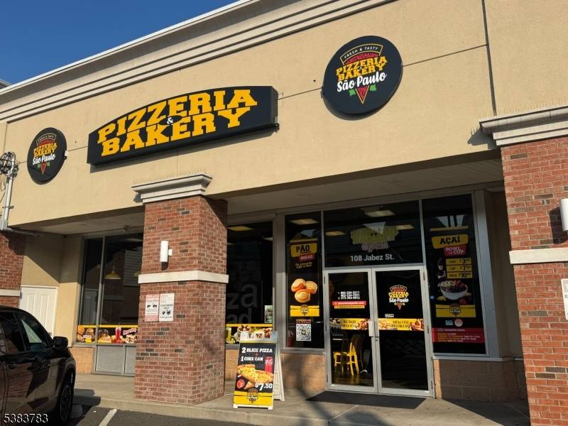 Amazing Opportunity ? Pizzeria Bakery for Sale !