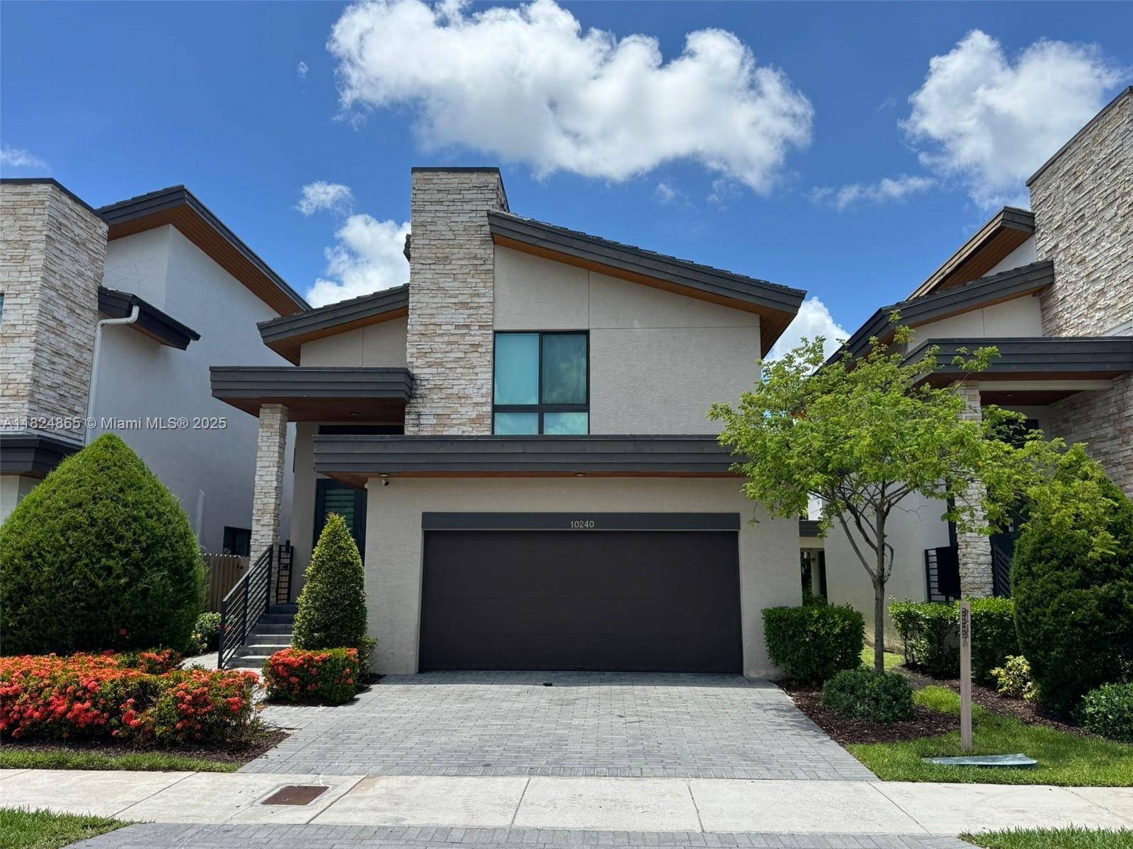 Stunning 3BR 3. 5BA home in gated Pineapple at Pinnacle Park Central, Doral.