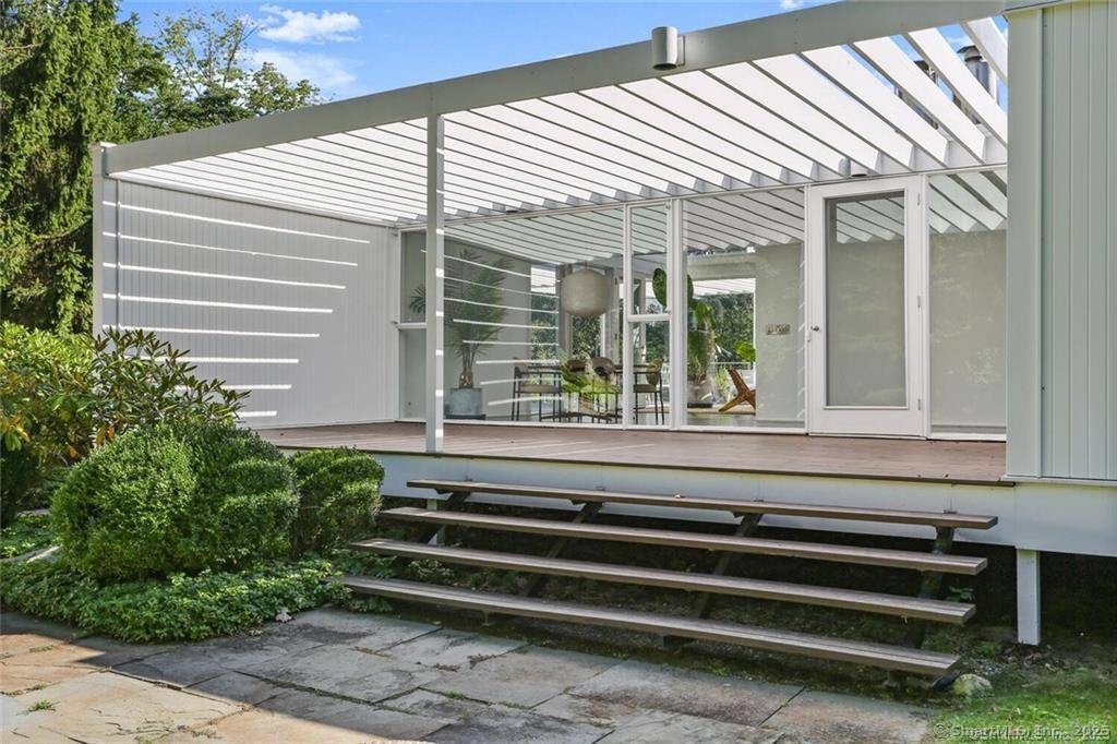 The Otnes House is a true floating oasis and now available as a summer rental !