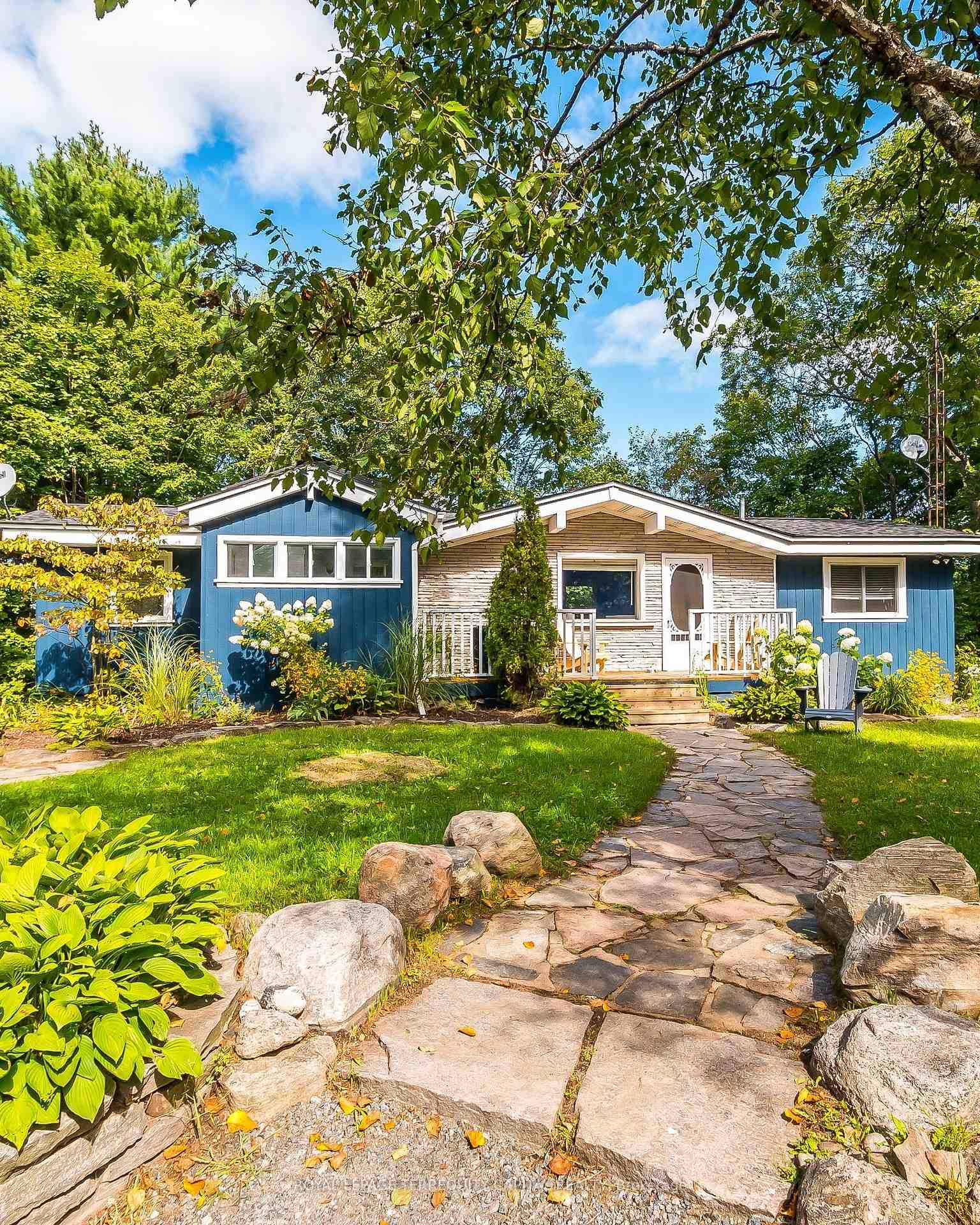 Perfect year round family retreat in this stunning 5 bedroom, 3 bathroom home designed for comfort and relaxation.