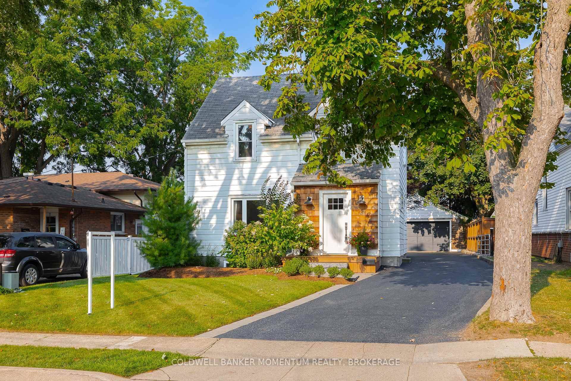 Rare opportunity in the heart of charming downtown Thorold, one of the regions most cool and upcoming neighbourhoods.