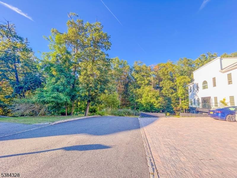 Massive land that has potential to be subdivided into 3 buildable lots.