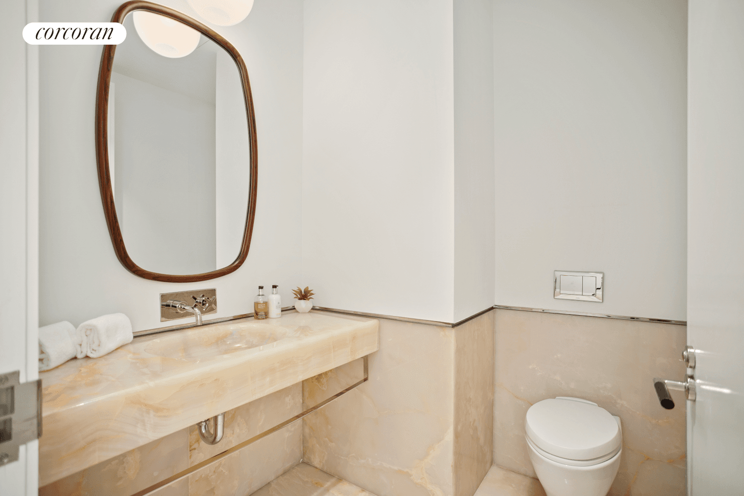 The triplex at 60 E 86th St is a one of a kind, 4, 850 sqft South and North facing residence with a 1, 131 sqft private outdoor terrace, offering ...