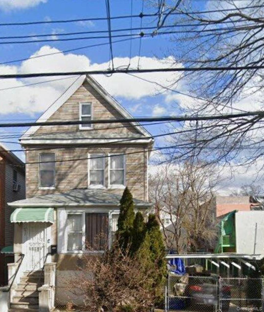 Welcome to 3038 Wilson ! This 2 family beauty is looking for a new owner.