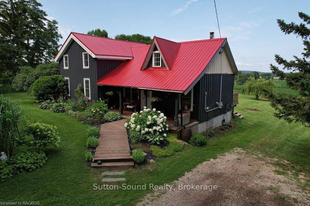 Discover serenity in this meticulously restored century farmhouse nestled on nearly 4 acres of picturesque countryside, with the majestic Niagara Escarpment as your backdrop and Coffin Ridge Vineyards amp ; ...