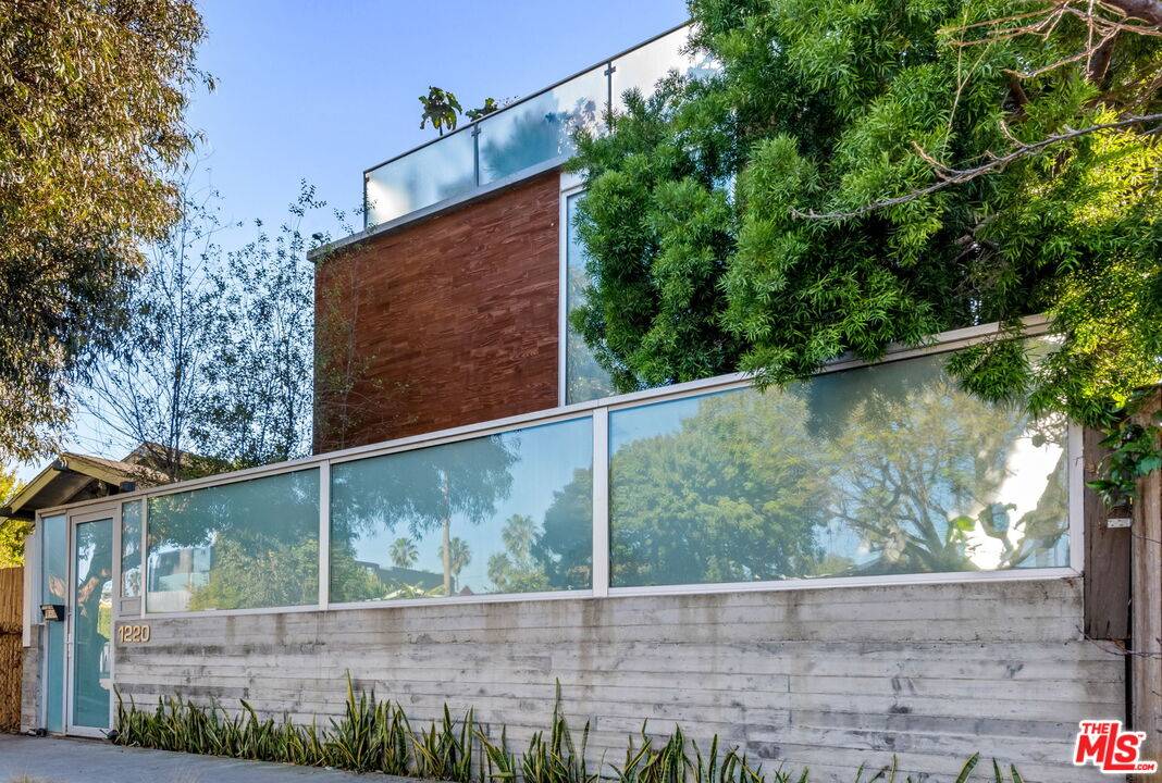 1220   Cabrillo Ave 3BR Marina Del Rey La