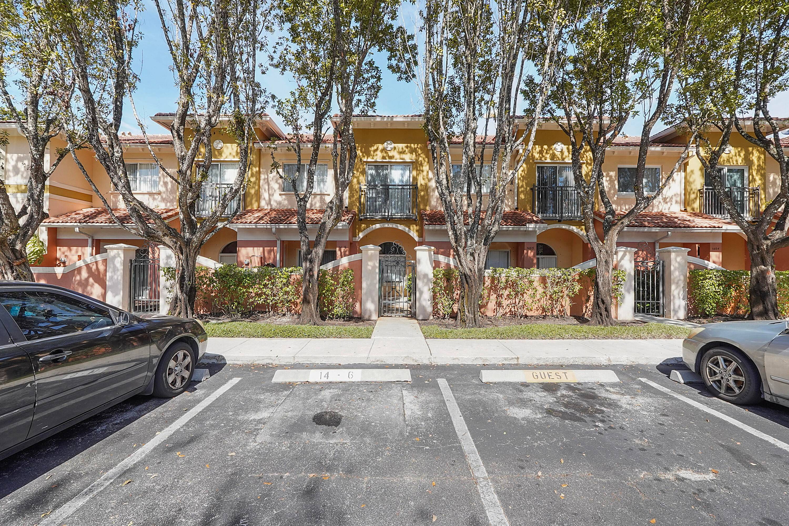 The property has a private courtyard, community pool, basketball court, and washer and dryer.