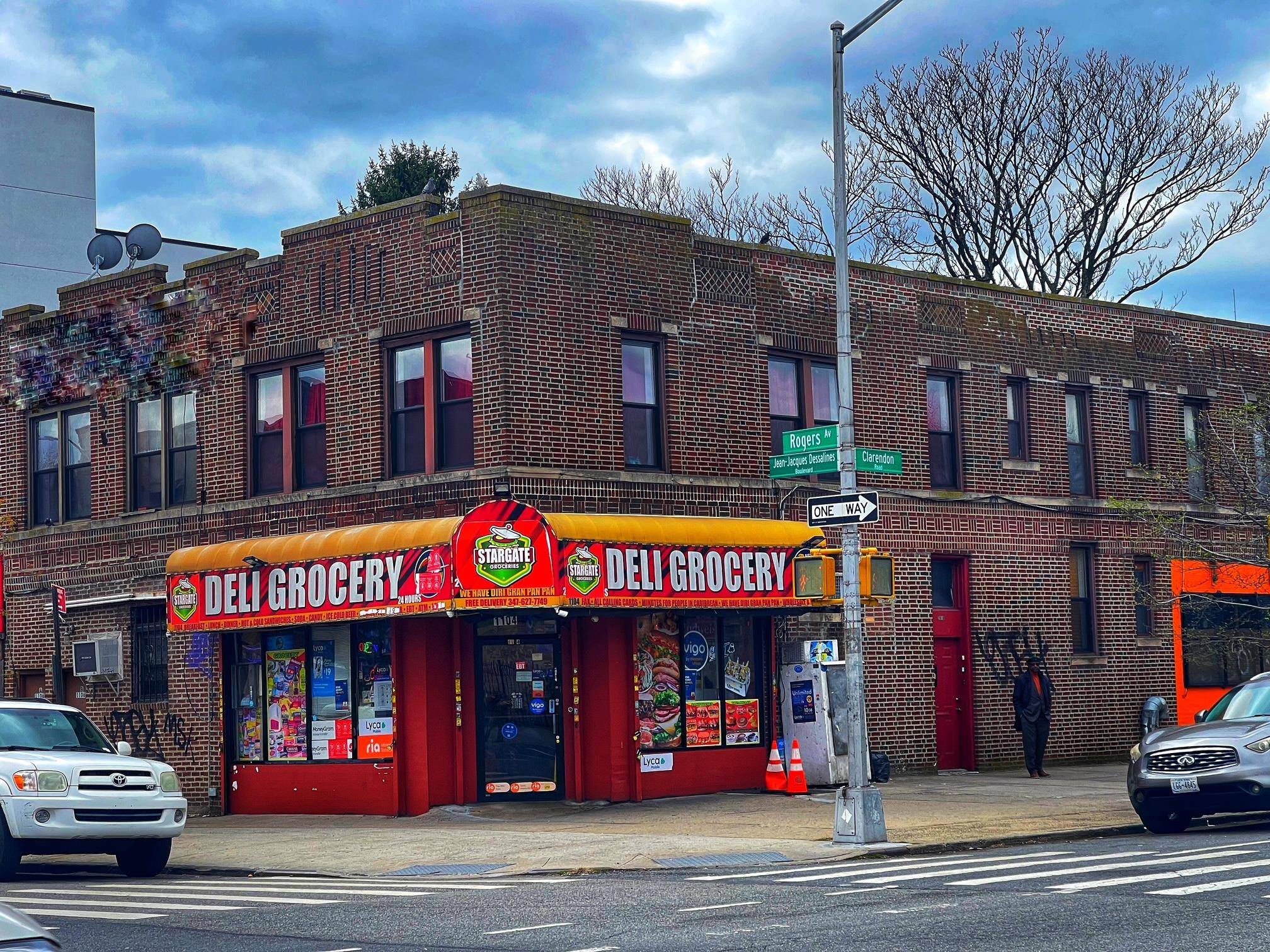 3 Stores includes a deli, a hair salon, a tax preparation office and 2 fully renovated 2 bedrooms apartments !