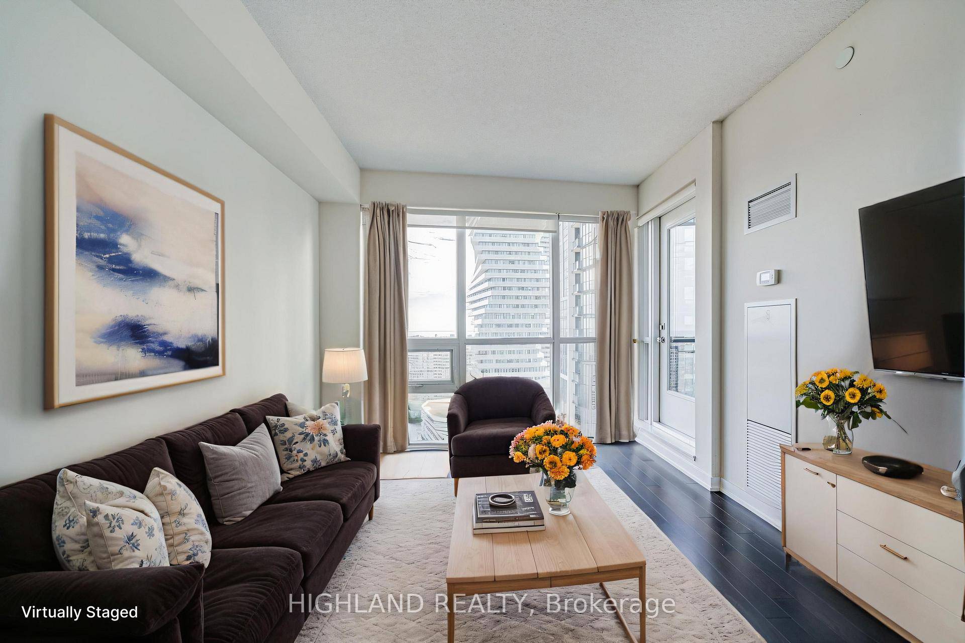 Immaculate high floor 1 den with south exposure and stunning lake views in the heart of Square One !