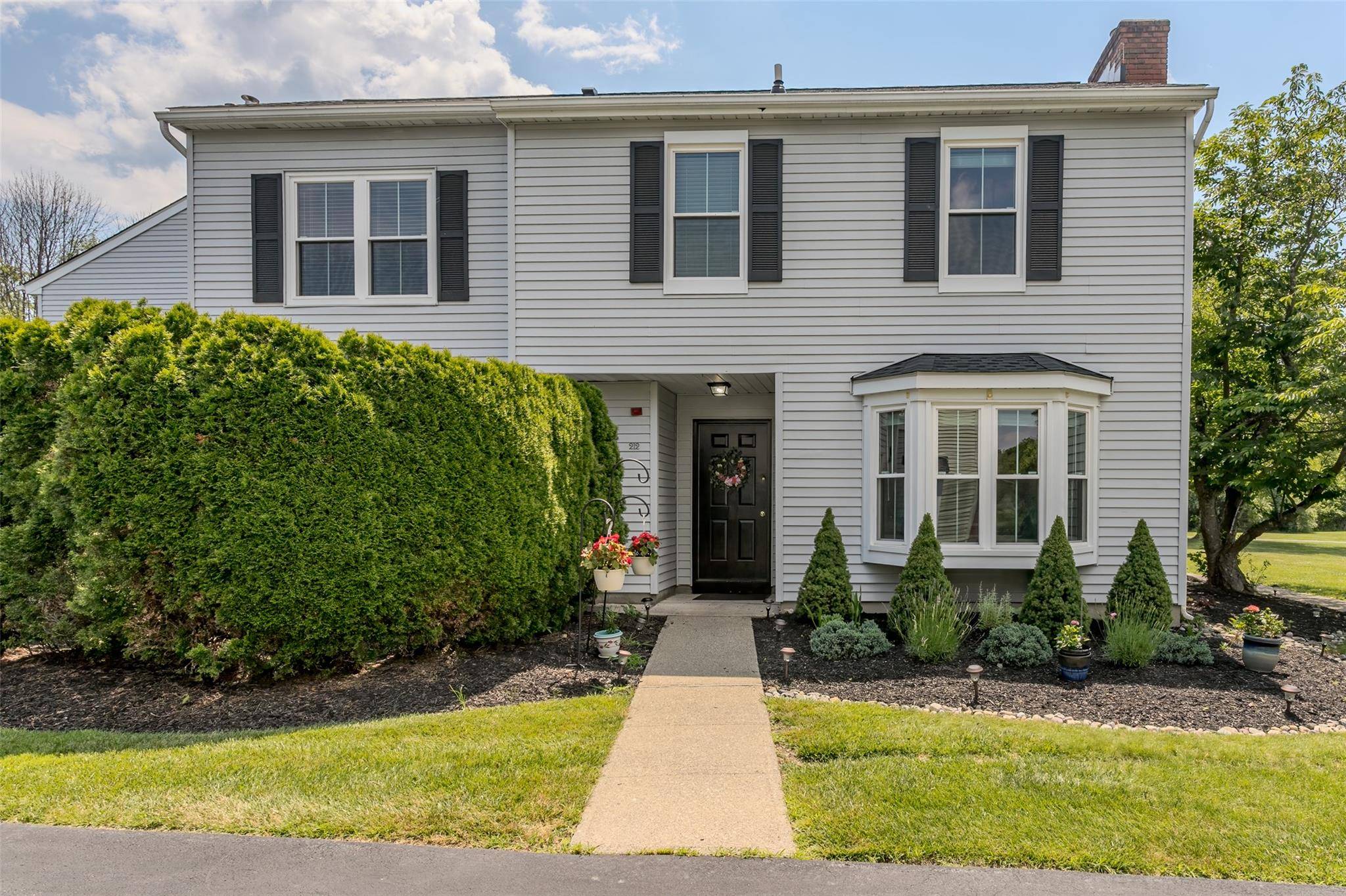 This three bedroom, two and a half bath home in the highly sought after Homestead Village community is an absolute gem, and it won't be on the market for long ...