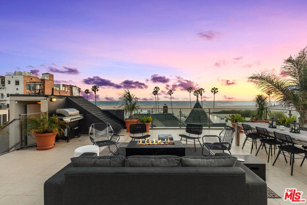 24   Clubhouse Ave 4BR Marina Del Rey La