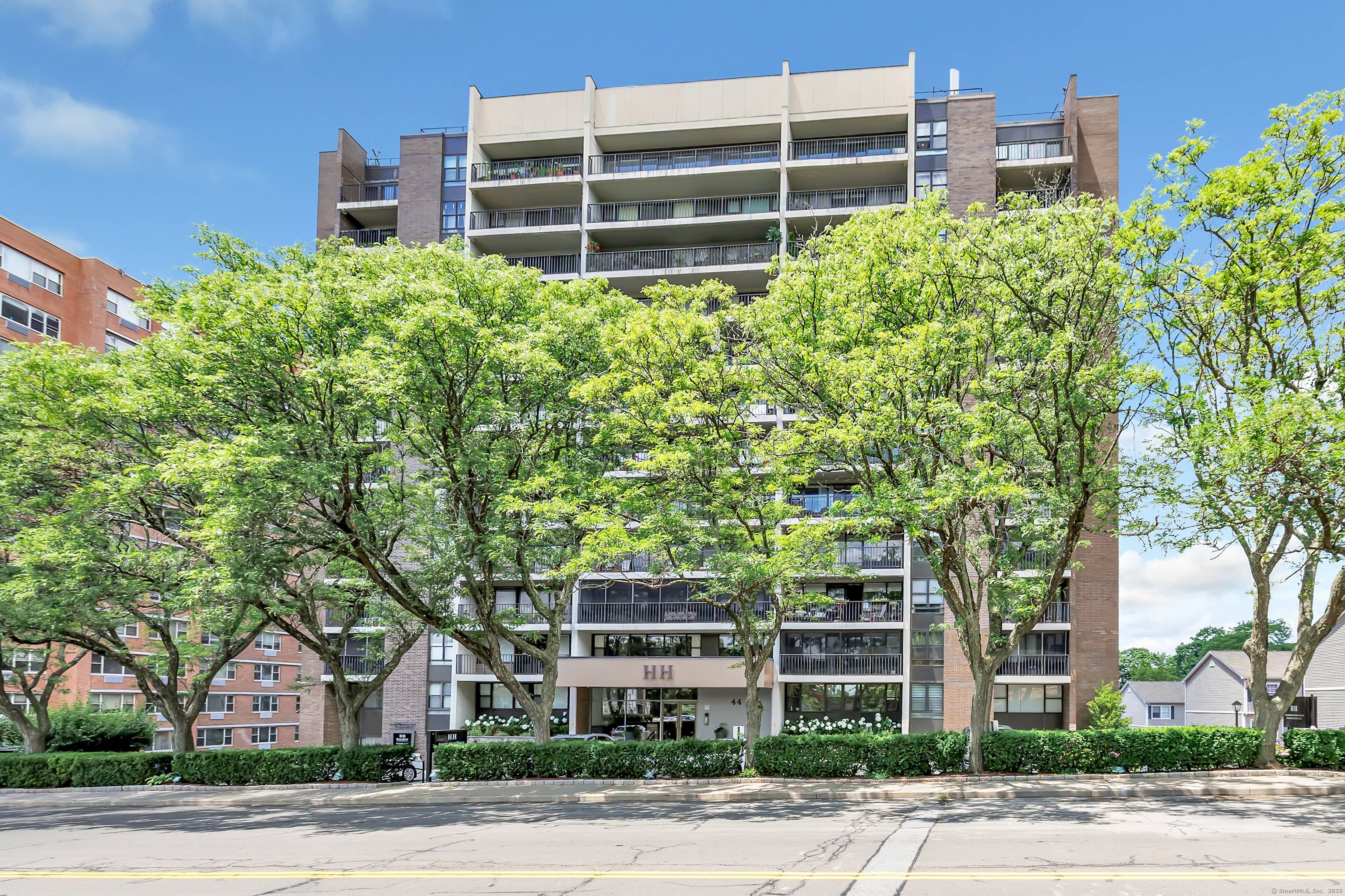 Step into sophisticated city living with this beautifully appointed 2BR 2BA residence in the desirable Hayes House, one of Stamford's most distinguished condo buildings.