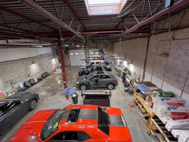 IC 01 Zoning, These Units are fully A C with two rooftop HVAC units and 2 backup Radiant Tube Furnaces for comfortable shop space.