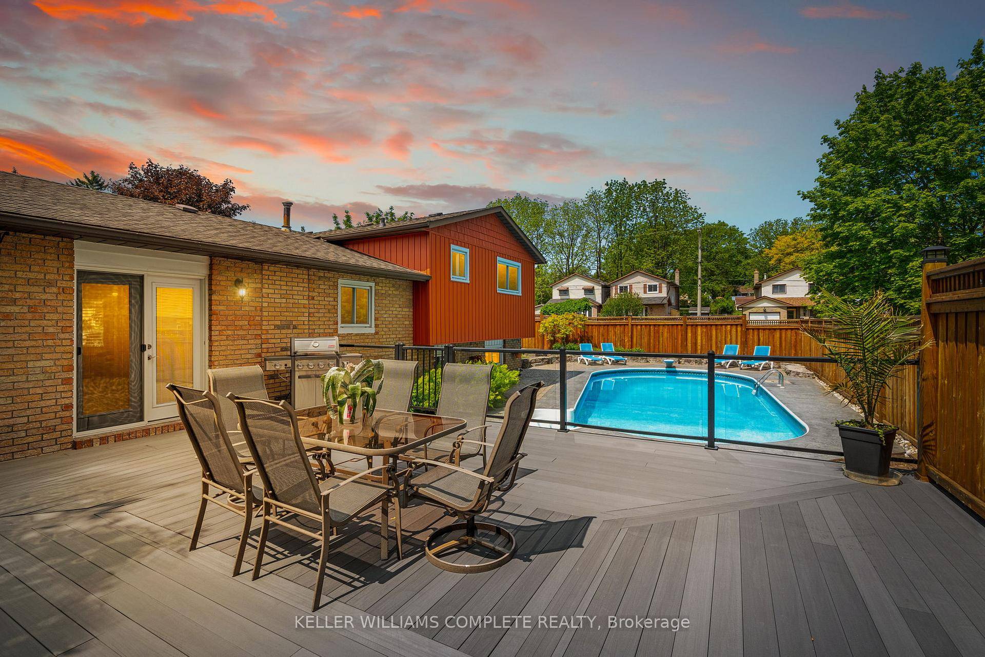 Beautifully Renovated 3 Bedroom Side Split in Prime Caledonia Location.