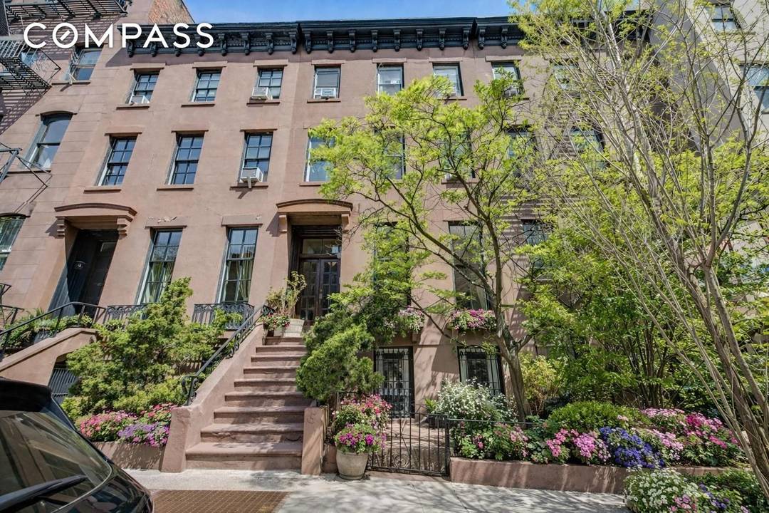 A rare opportunity awaits on lovely, tree lined Schermerhorn Street.