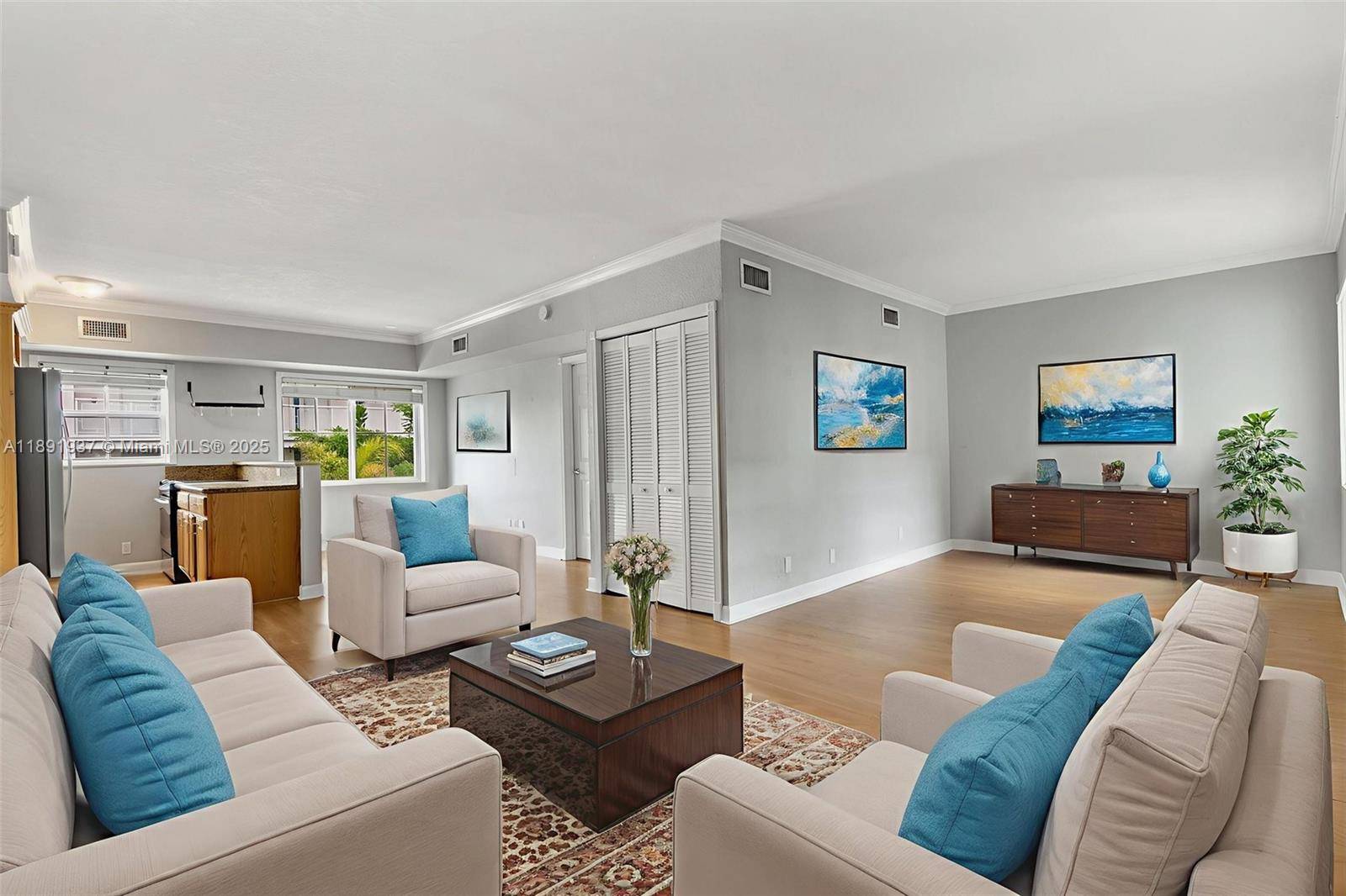 Rarely available Gulfstream condo.