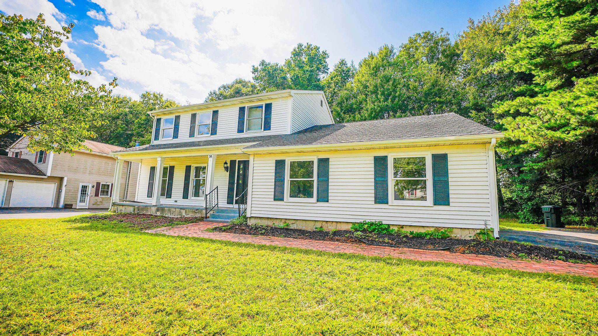 Welcome to this charming and recently updated home located in East Hartford !