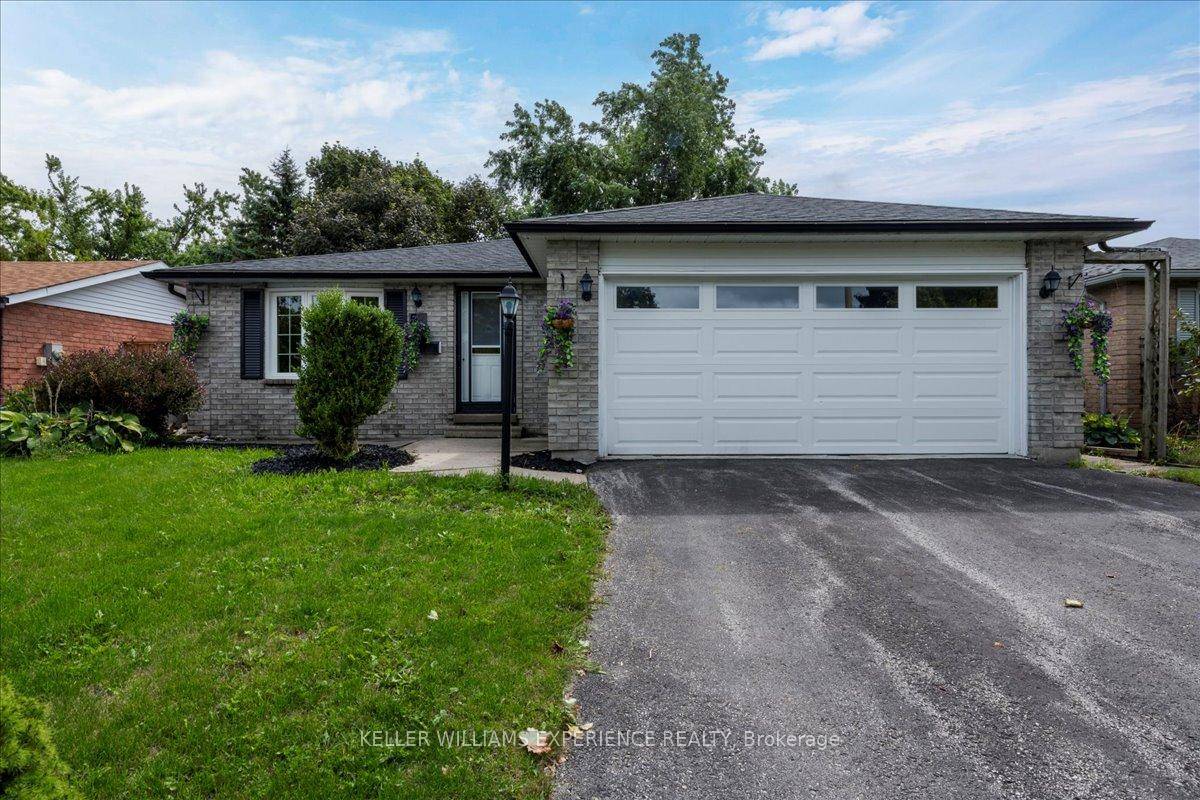 Welcome to 57 Gloria Street, a well maintained 3 bedroom, 2 bathroom bungalow located in a desirable Barrie neighbourhood.