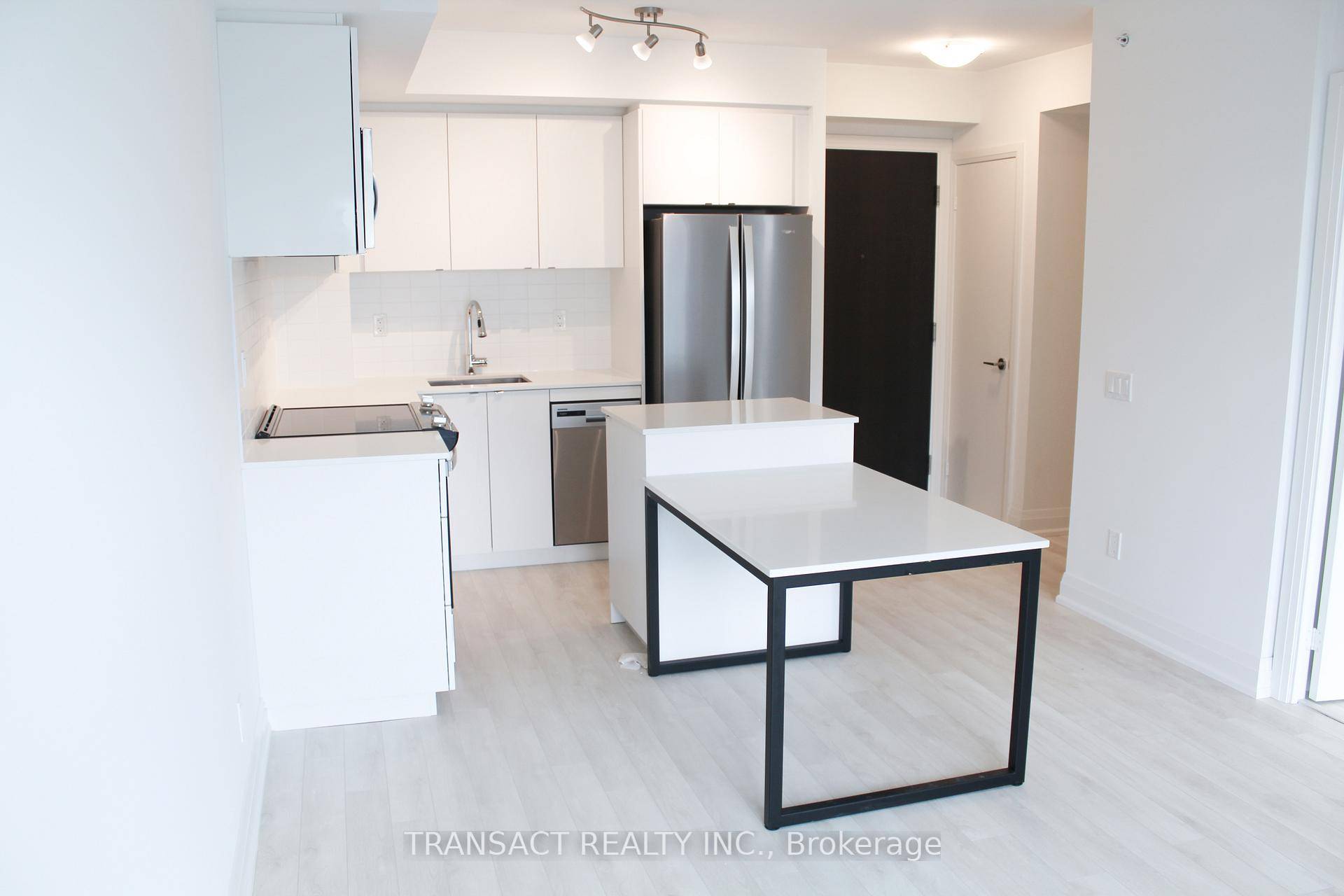 Welcome to this beautifully designed 1 bed, 1 bath condo offering the perfect blend of style and convenience.
