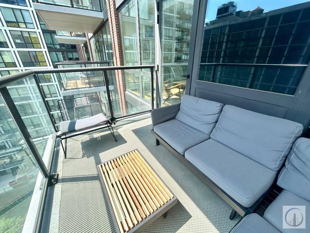 Lease assignment available Oct 1 Feb 28 5 months with option to renew for 12.