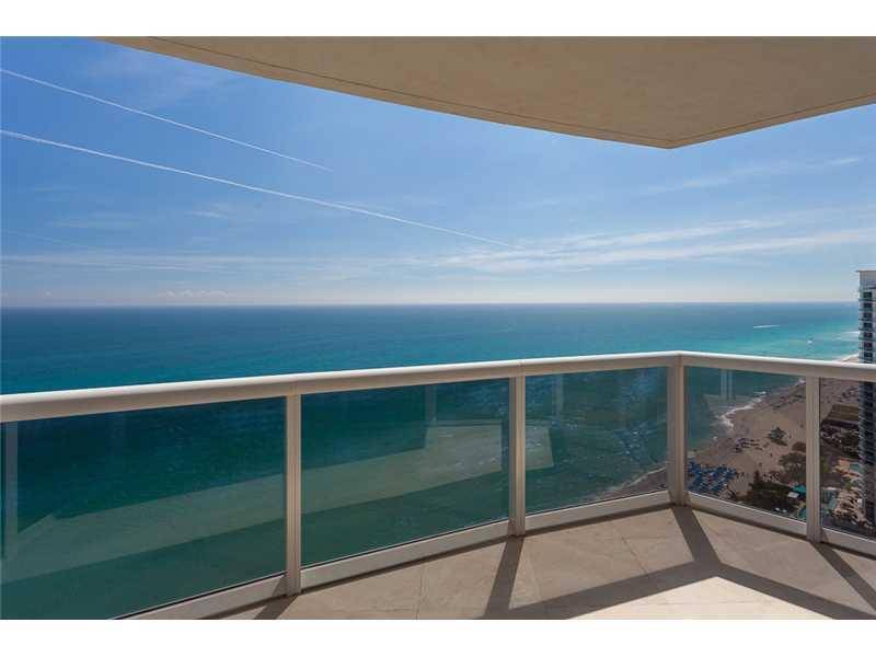 BEST PRICED DESIGNER UNIT ON THE BEACH, WITH STUNNING VIEWS TO THE OCEAN amp ; INTRACOASTAL, COMPLETELY RENOVATED MASTER BATHROOM SUITE, EXTENDED CLOSET SPACE, 3BED 3 1 2 BATH CORNER ...