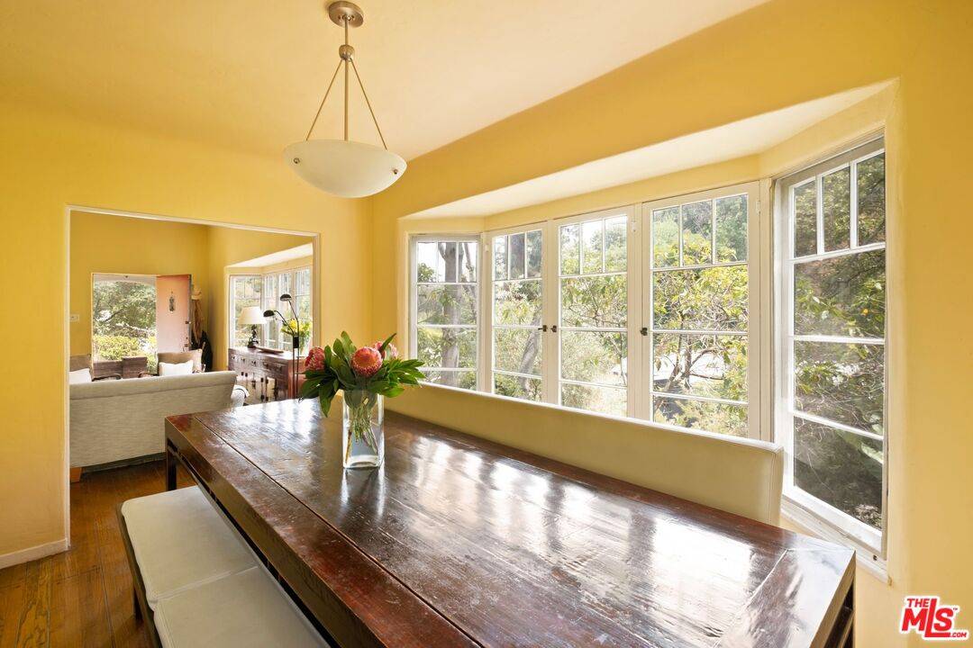 8569   Wonderland Ave 3BR Hollywood Hills East La