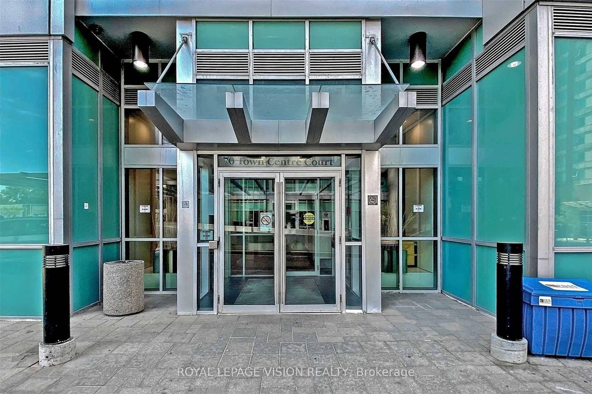 Beautiful 1 Bedroom Den Condo with Stunning West Facing Park Views !