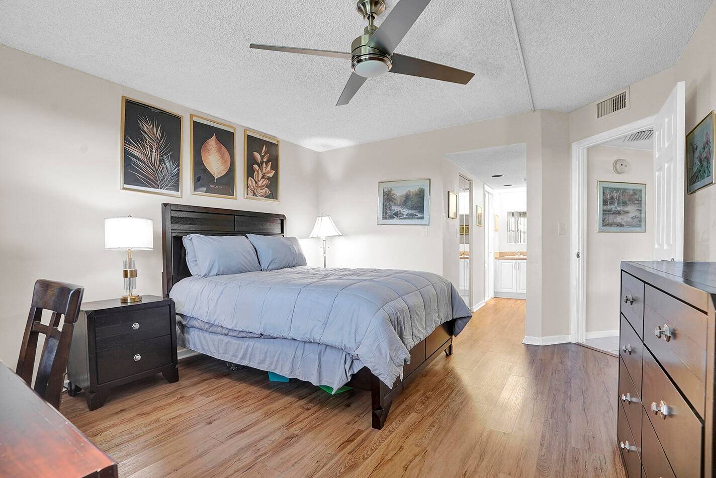 Enjoy the best of 55 living in this lovely 2 bedroom, 2 bath home located in a gated community in beautiful Coconut Creek.