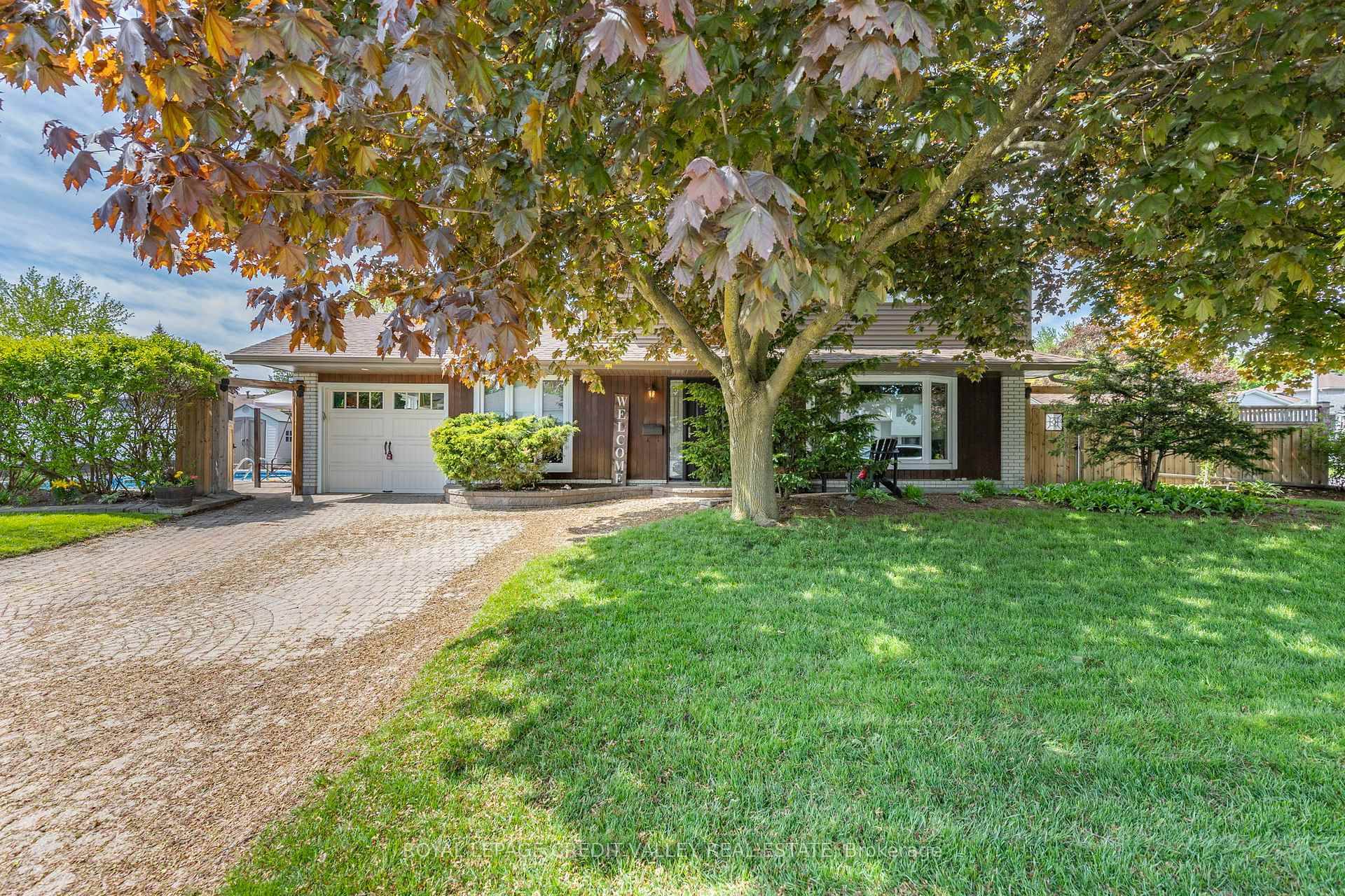 Welcome to 36 Lockton Crescent located in the Highly sought after Peel Village area of Brampton.