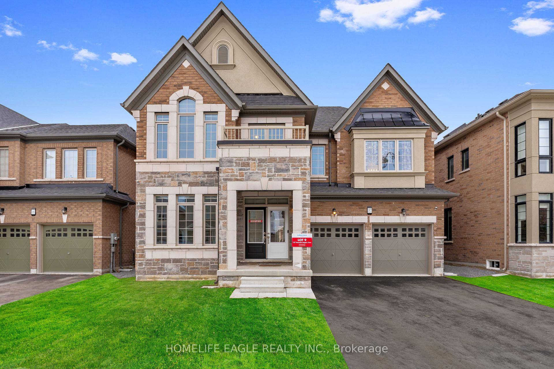 The Perfect 4 Bedroom 4 Bathroom Detached Home W 9' Ceiling on Main Double Driveway W No Sidewalk Grand Entrance w Front Office or Den Grand Formal Dining Rm W ...