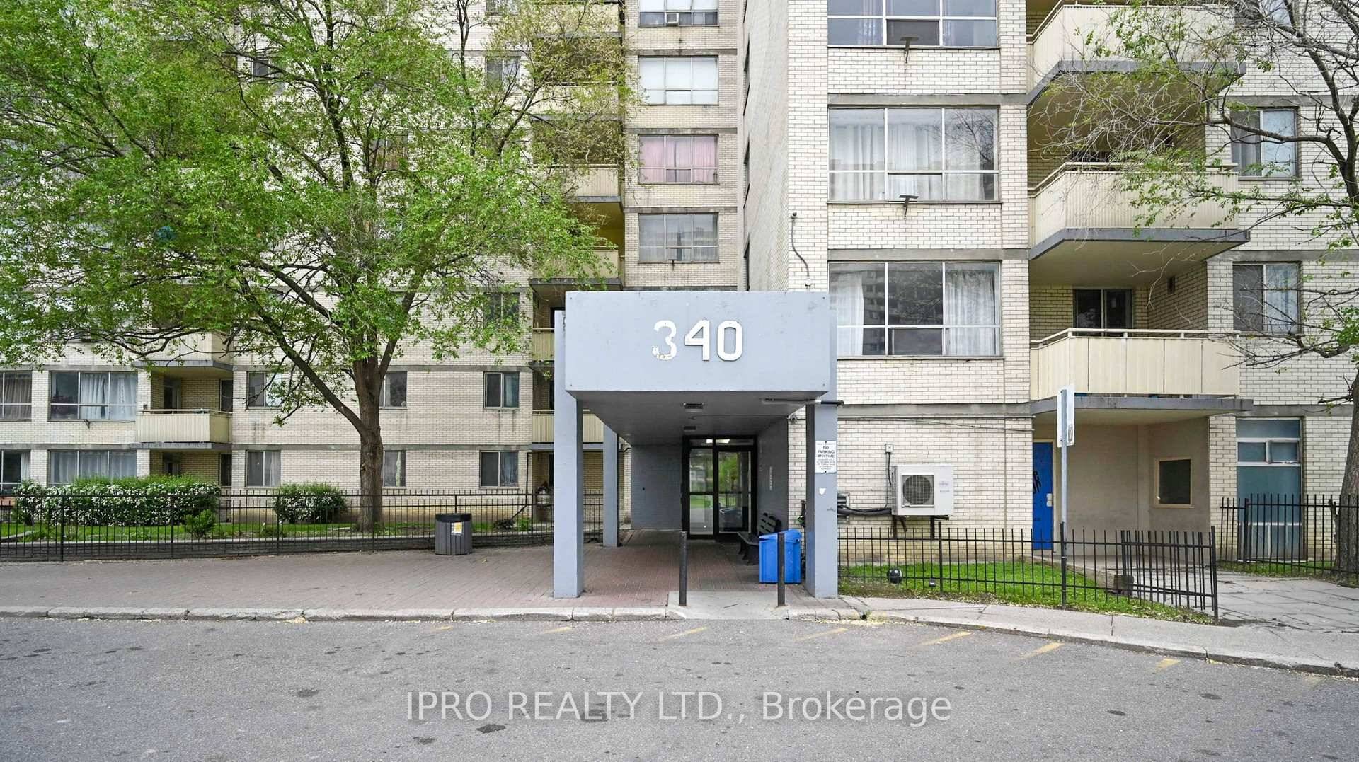 Wow Stunning BOTTOM TO TOP RENOVATED 2 Bedrooms Condo Located in Family Friendly Neighbourhood ; Beautifully Full Renovated with Attention to Every Details amp ; Elegance !