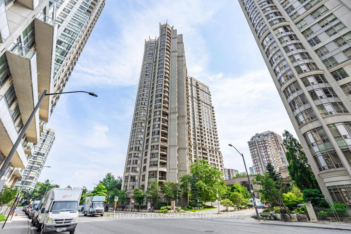 Experience modern urban living in this elegant 2 bedroom, 2 bath condo with a versatile den, located in the vibrant heart of downtown Mississauga.