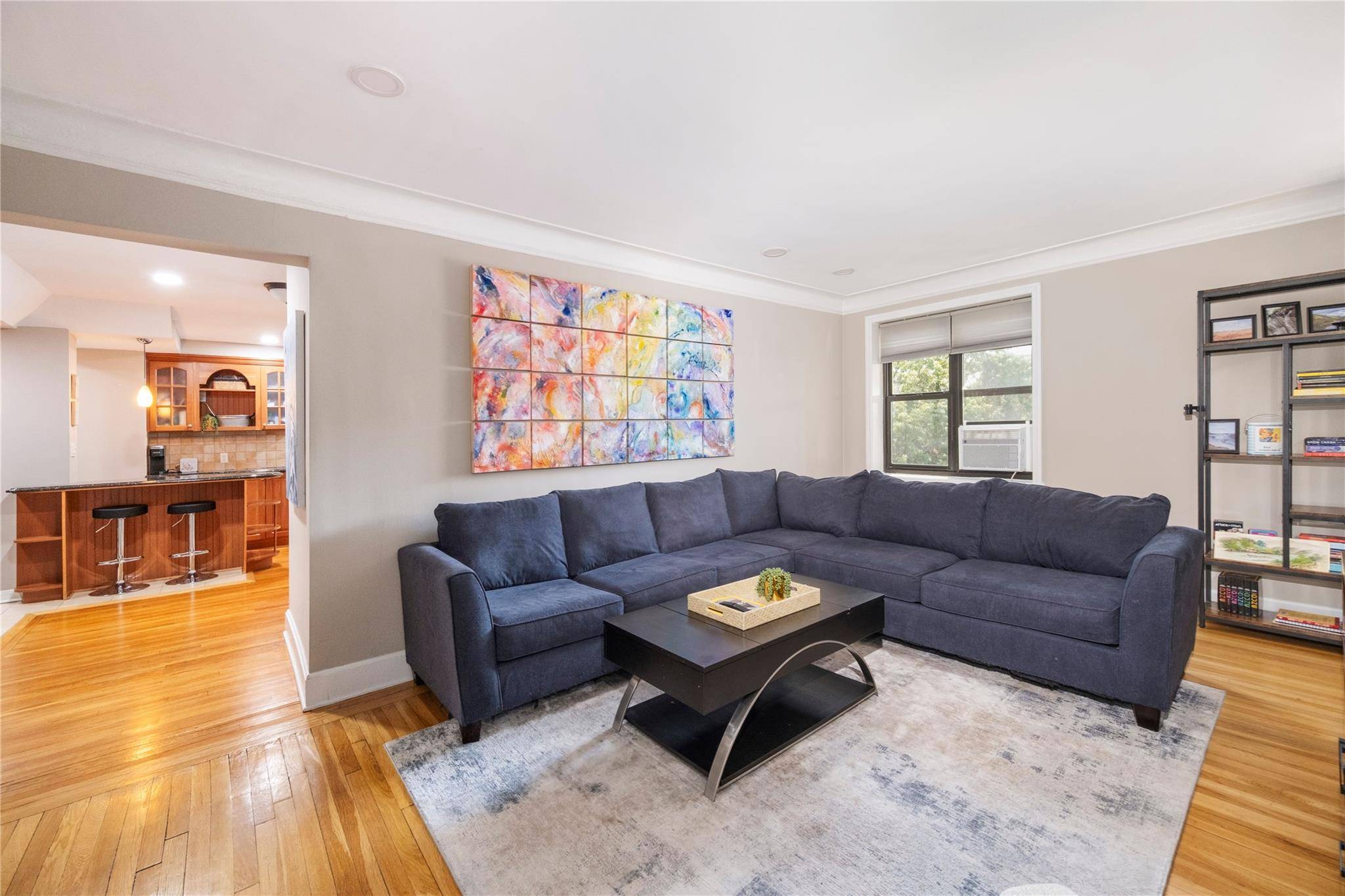 Rare 2 bedroom 2 bath combo unit with low maintenance !