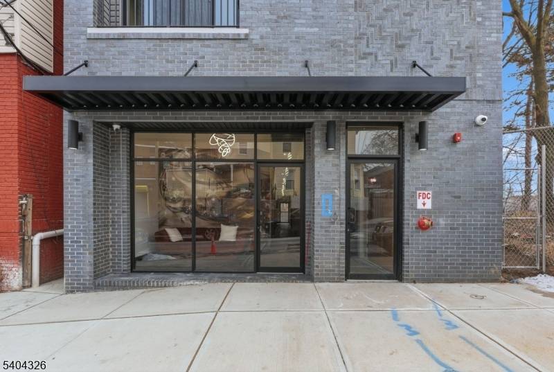 Legitimately one of the most unique and exquisite multifamily properties on the market, this buildout was executed to perfection from the layout and design to the location and premium finishes ...