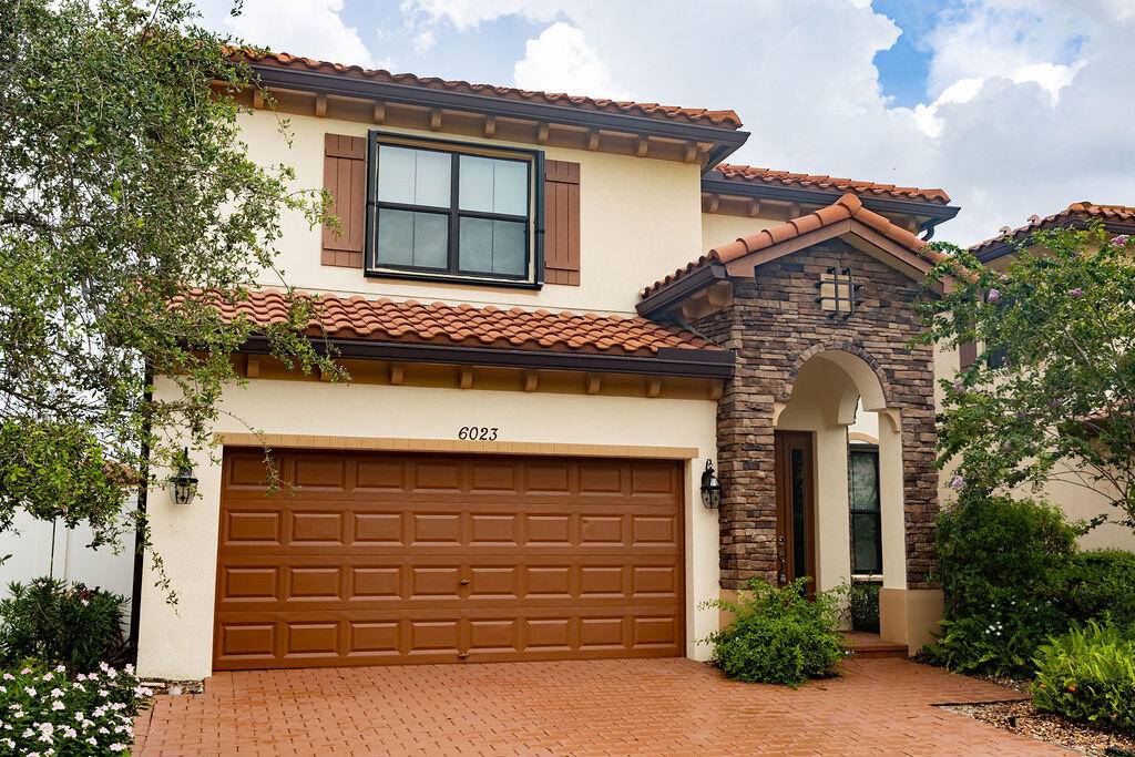 Move in Special. Only 1st, 3, 000 Security deposit.