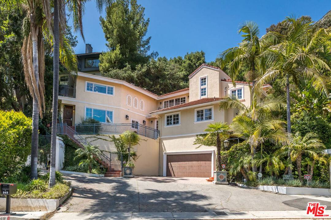 941 N Norman Pl 5BR Brentwood La