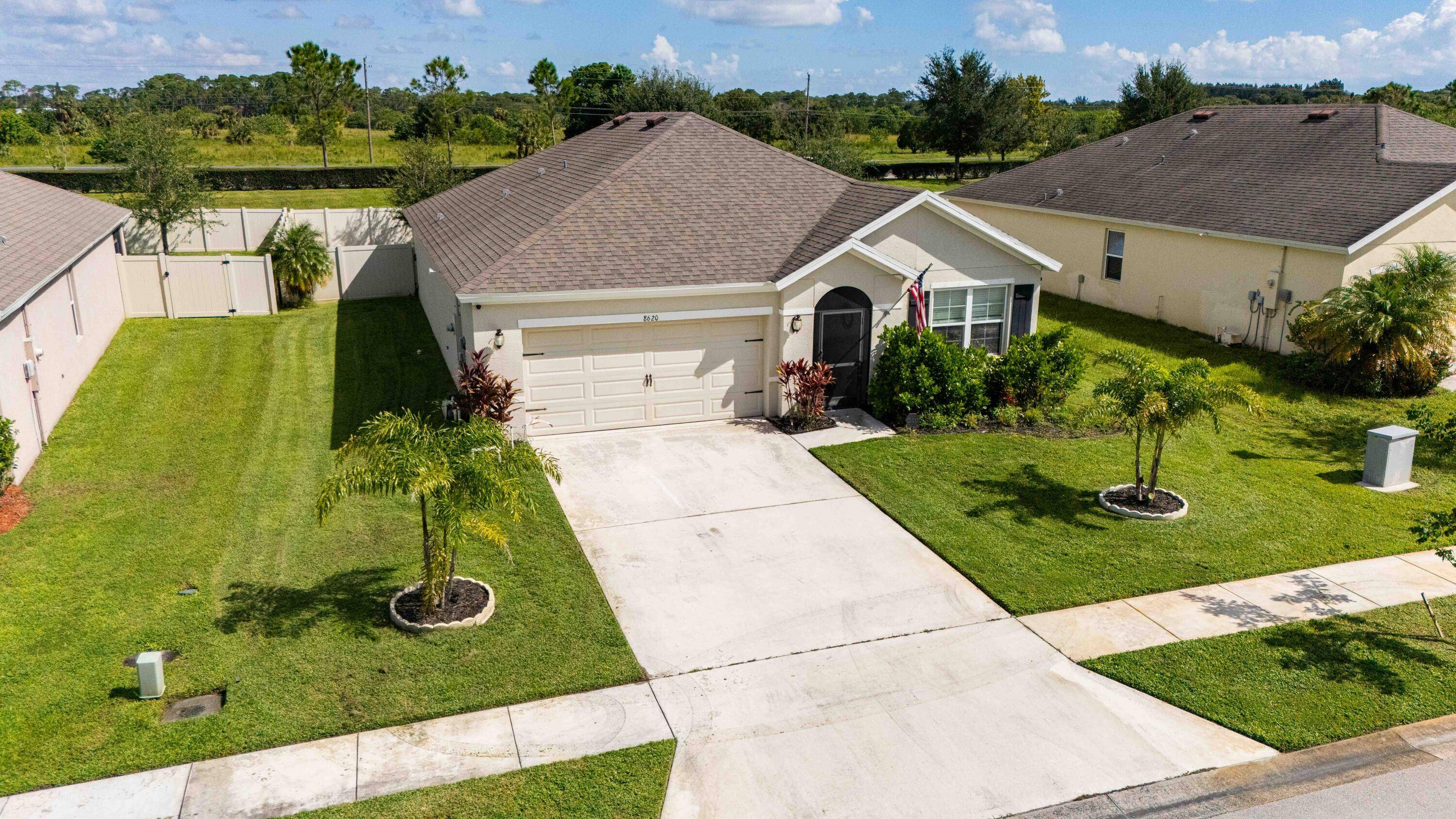 Welcome to Cobblestone ! This beautiful 3 bedroom, 2 bathroom home built in 2018 is move in ready and offers modern finishes throughout.