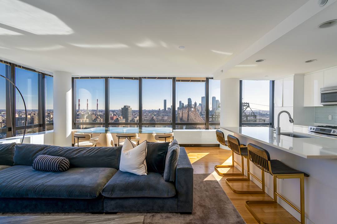 Residence 29B is a beautifully laid out two bedroom, two bath home located in the serene enclave of Sutton Place.