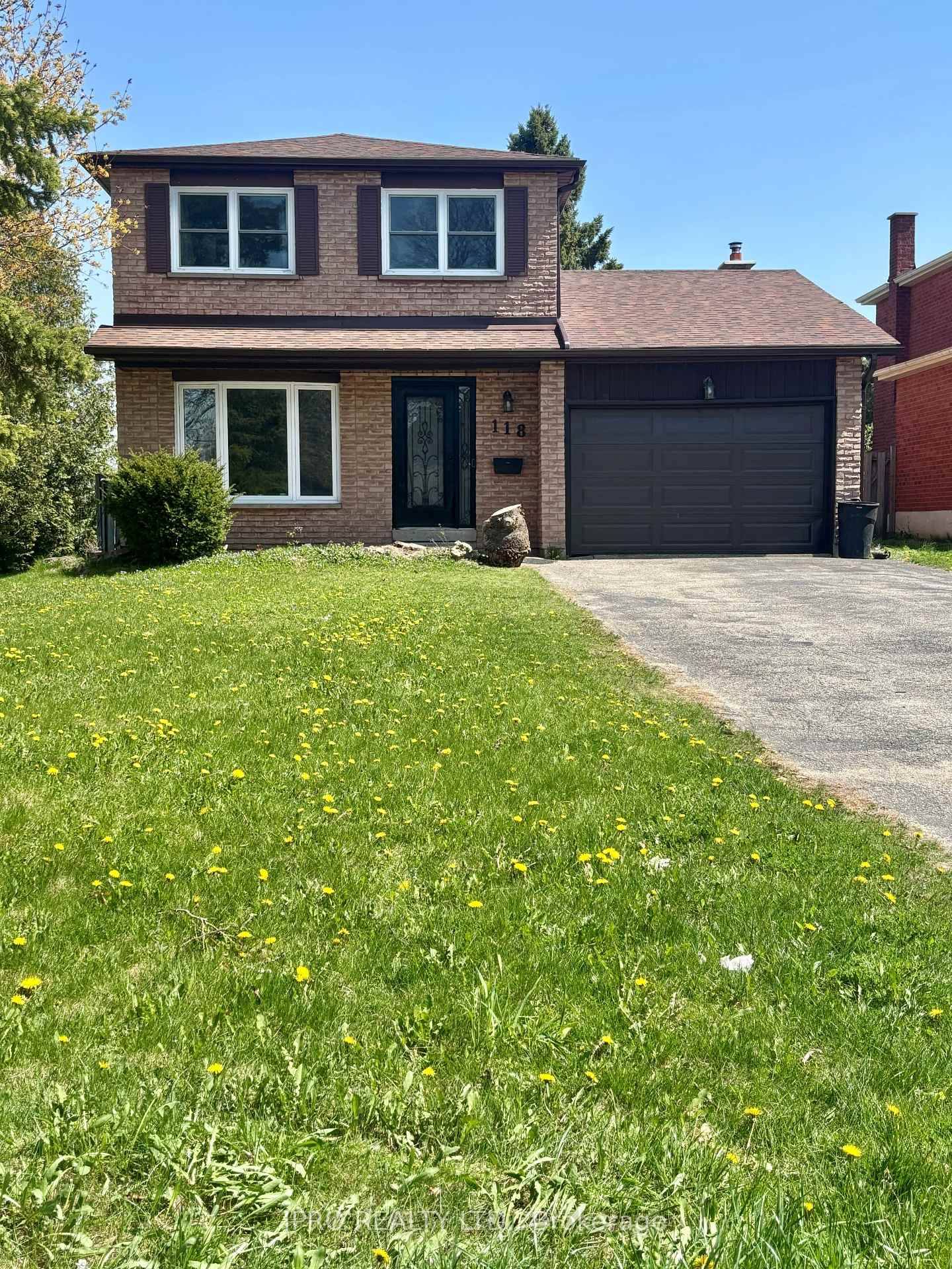 One of the best neighbourhoods in Orangeville, on a quiet cul de sac location close to schools, shopping and transit.
