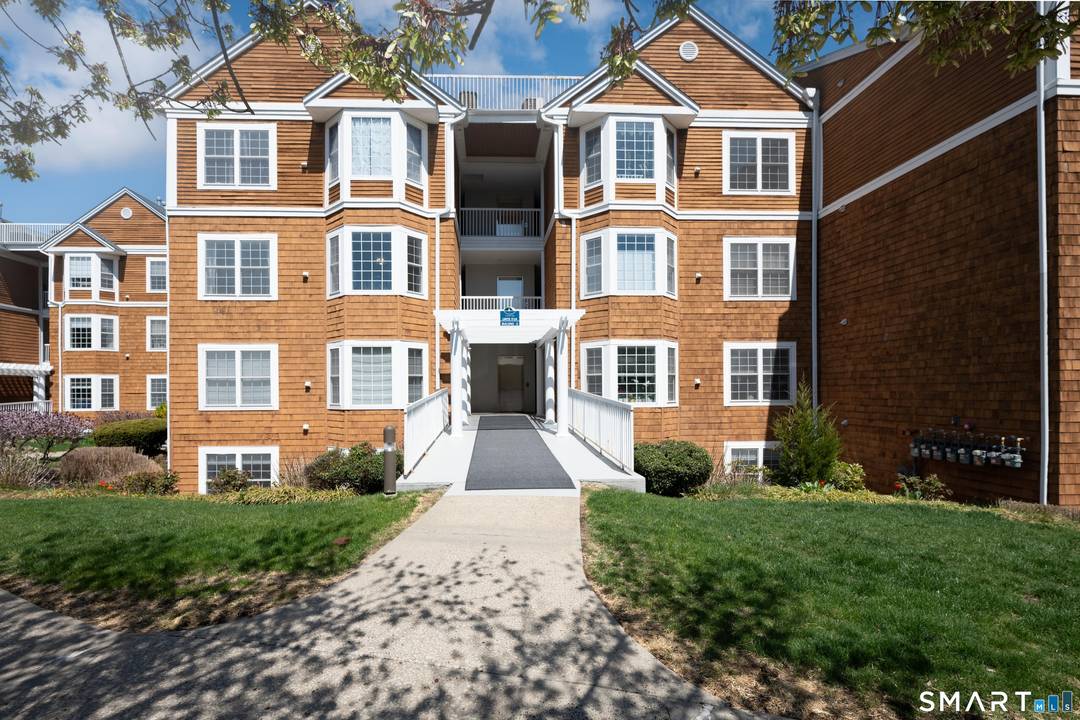 Feel like you're living in a luxury lakeside resort every day when you come home to this beautiful condo in the coveted Crystal Bay community on Candlewood Lake !