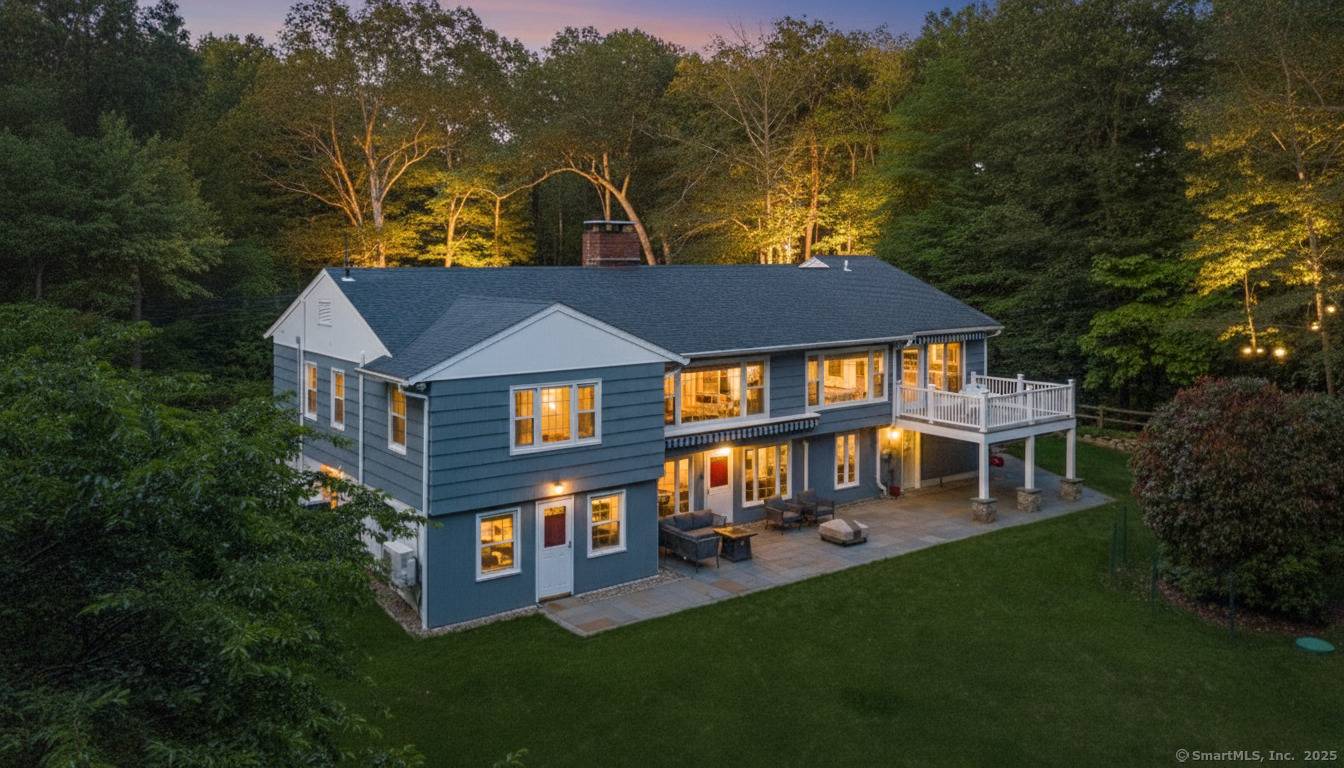 Discover the Westport lifestyle at its best.